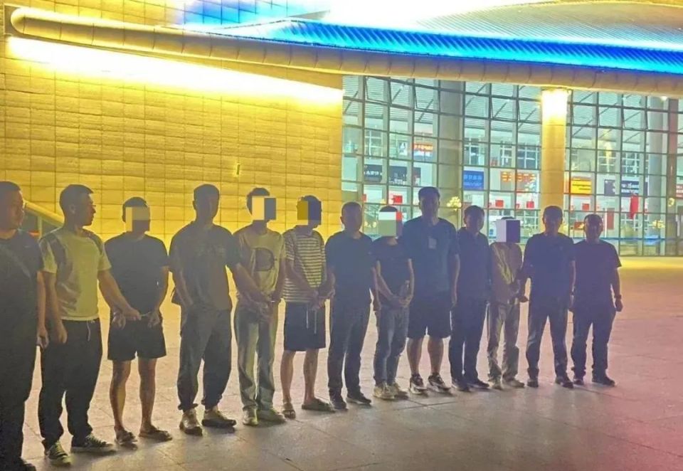 浙江抓获黑客团队成员(15岁上浙大,22岁获得世界黑客大赛冠军,现年26岁)